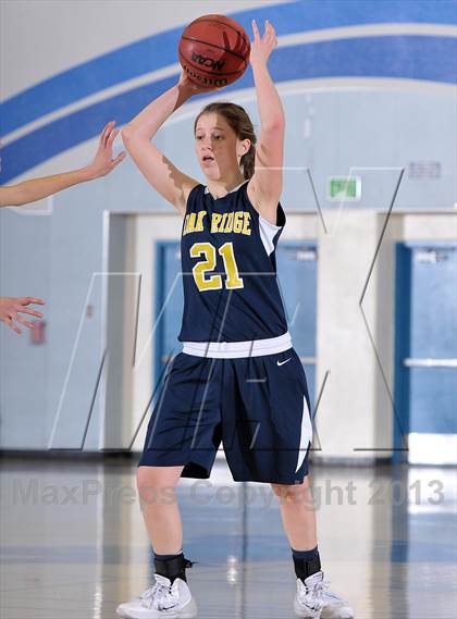 Thumbnail 1 in Oak Ridge vs. Pleasant Valley (Lady Bulldogs Winter Classic) photogallery.