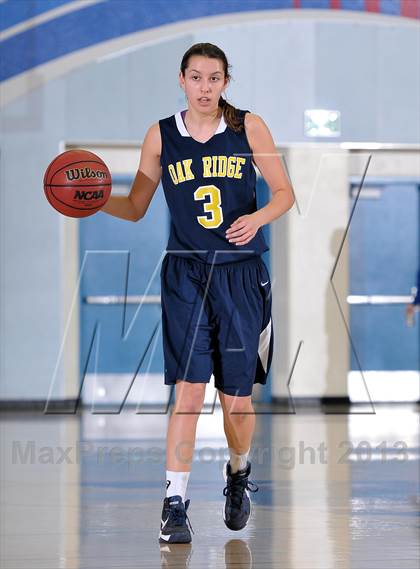 Thumbnail 3 in Oak Ridge vs. Pleasant Valley (Lady Bulldogs Winter Classic) photogallery.