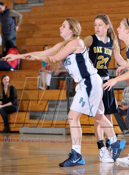 Thumbnail 3 in Oak Ridge vs. Pleasant Valley (Lady Bulldogs Winter Classic) photogallery.
