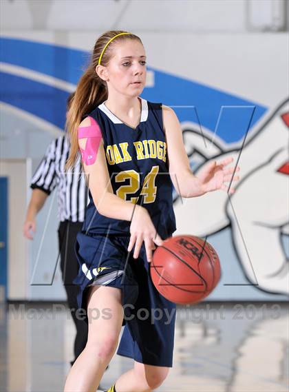 Thumbnail 2 in Oak Ridge vs. Pleasant Valley (Lady Bulldogs Winter Classic) photogallery.