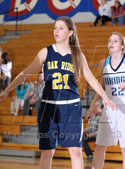 Thumbnail 3 in Oak Ridge vs. Pleasant Valley (Lady Bulldogs Winter Classic) photogallery.