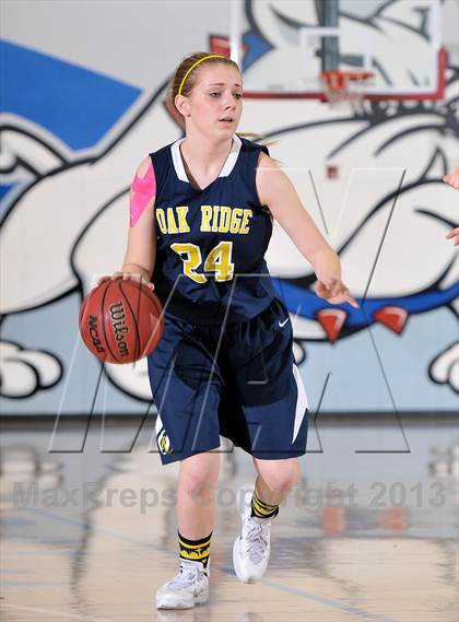 Thumbnail 2 in Oak Ridge vs. Pleasant Valley (Lady Bulldogs Winter Classic) photogallery.