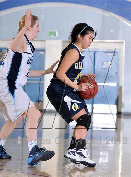Thumbnail 2 in Oak Ridge vs. Pleasant Valley (Lady Bulldogs Winter Classic) photogallery.