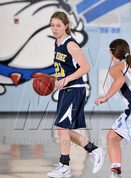 Thumbnail 3 in Oak Ridge vs. Pleasant Valley (Lady Bulldogs Winter Classic) photogallery.