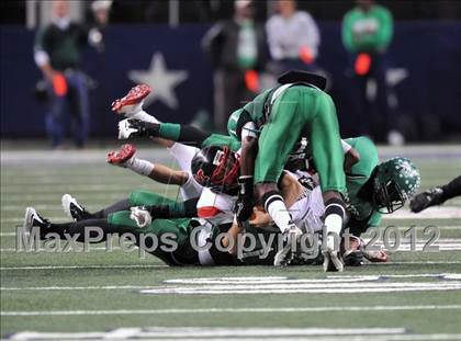 Thumbnail 2 in Hempstead vs. Melissa (UIL 2A Division 1 Final) photogallery.