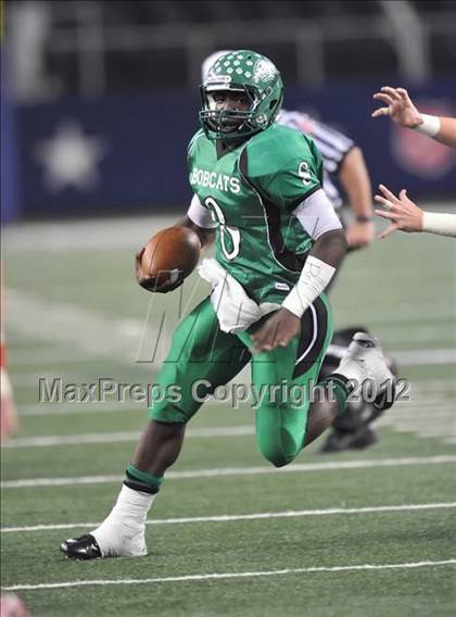 Thumbnail 1 in Hempstead vs. Melissa (UIL 2A Division 1 Final) photogallery.