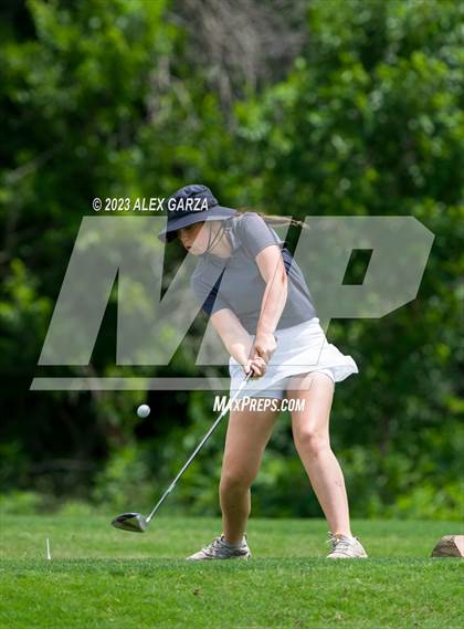 Thumbnail 3 in UIL 1A Golf Finals Round 2 photogallery.