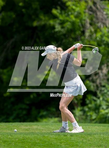 Thumbnail 3 in UIL 1A Golf Finals Round 2 photogallery.
