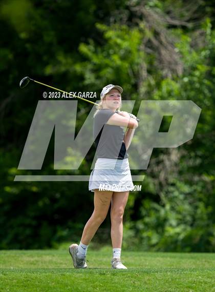 Thumbnail 2 in UIL 1A Golf Finals Round 2 photogallery.