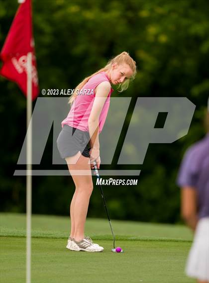 Thumbnail 2 in UIL 1A Golf Finals Round 2 photogallery.