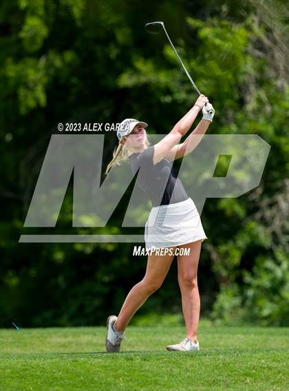 Thumbnail 1 in UIL 1A Golf Finals Round 2 photogallery.