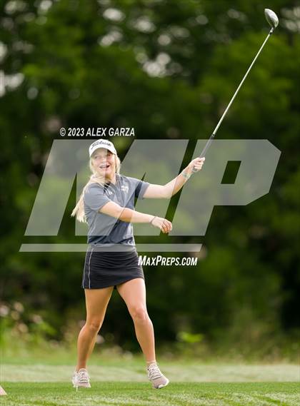 Thumbnail 3 in UIL 1A Golf Finals Round 2 photogallery.