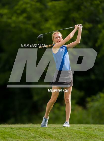 Thumbnail 3 in UIL 1A Golf Finals Round 2 photogallery.
