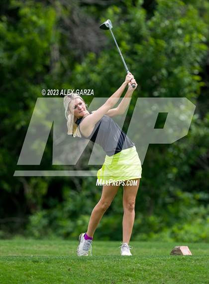 Thumbnail 3 in UIL 1A Golf Finals Round 2 photogallery.
