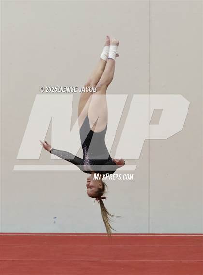 Thumbnail 3 in WIAA Classic 8 Conference (Floor) photogallery.