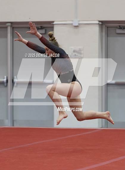 Thumbnail 2 in WIAA Classic 8 Conference (Floor) photogallery.