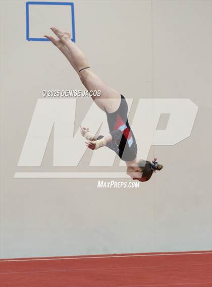 Thumbnail 2 in WIAA Classic 8 Conference (Floor) photogallery.