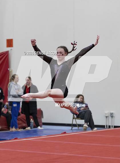 Thumbnail 2 in WIAA Classic 8 Conference (Floor) photogallery.