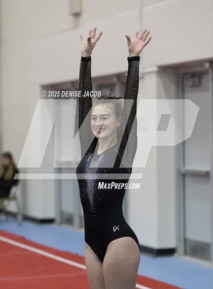 Thumbnail 1 in WIAA Classic 8 Conference (Floor) photogallery.