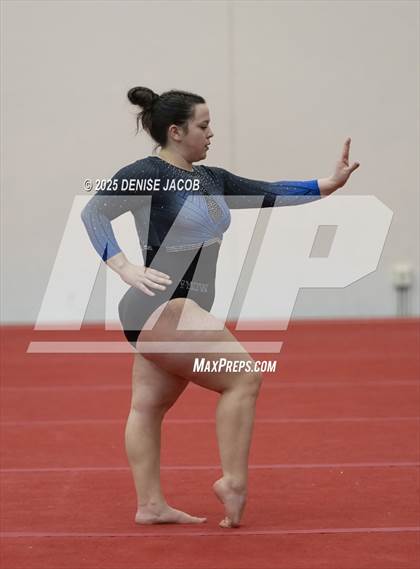 Thumbnail 1 in WIAA Classic 8 Conference (Floor) photogallery.