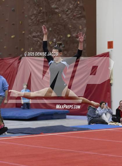 Thumbnail 2 in WIAA Classic 8 Conference (Floor) photogallery.