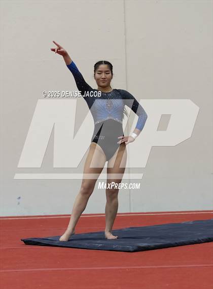 Thumbnail 1 in WIAA Classic 8 Conference (Floor) photogallery.