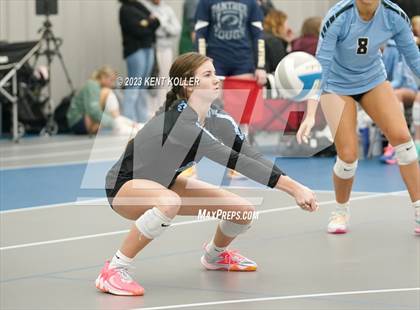 Thumbnail 3 in Christian vs. Utica Eisenhower (Beast of the East) photogallery.