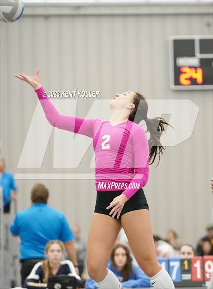 Thumbnail 3 in Christian vs. Utica Eisenhower (Beast of the East) photogallery.
