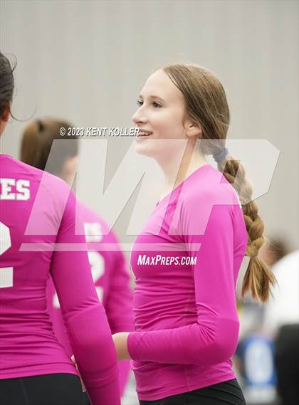 Thumbnail 3 in Christian vs. Utica Eisenhower (Beast of the East) photogallery.