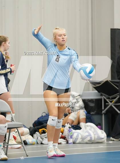 Thumbnail 2 in Christian vs. Utica Eisenhower (Beast of the East) photogallery.
