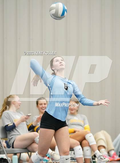 Thumbnail 1 in Christian vs. Utica Eisenhower (Beast of the East) photogallery.