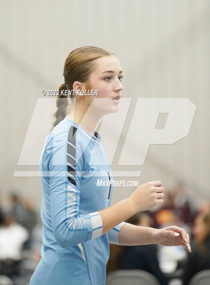 Thumbnail 3 in Christian vs. Utica Eisenhower (Beast of the East) photogallery.