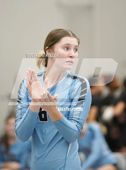 Thumbnail 2 in Christian vs. Utica Eisenhower (Beast of the East) photogallery.