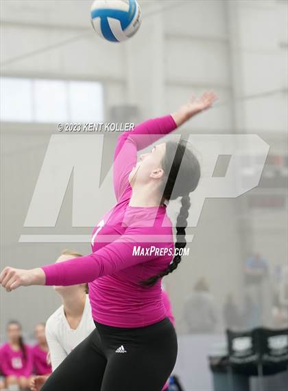 Thumbnail 3 in Christian vs. Utica Eisenhower (Beast of the East) photogallery.