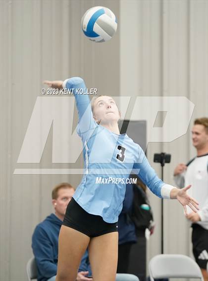 Thumbnail 2 in Christian vs. Utica Eisenhower (Beast of the East) photogallery.