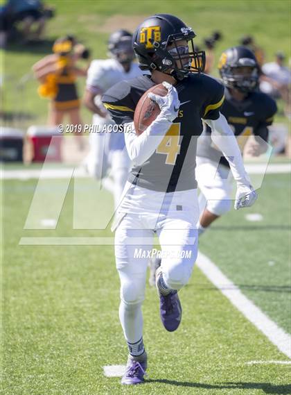Thumbnail 1 in Bosco Tech vs Riverside Prep photogallery.