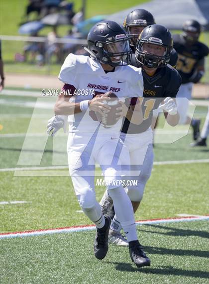 Thumbnail 3 in Bosco Tech vs Riverside Prep photogallery.