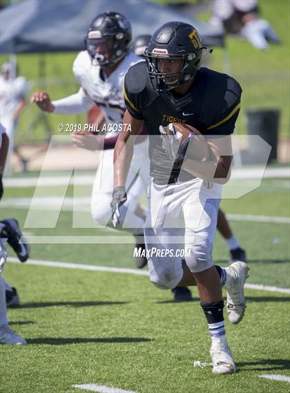Thumbnail 3 in Bosco Tech vs Riverside Prep photogallery.