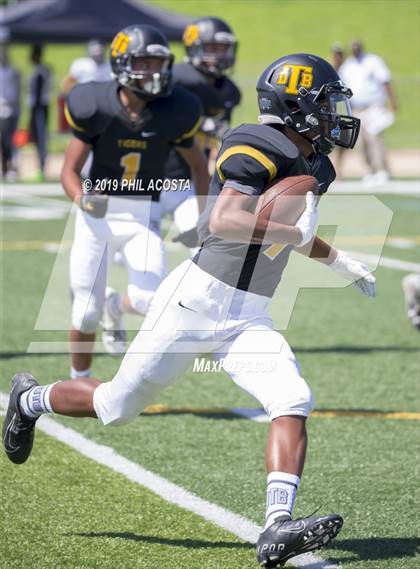 Thumbnail 2 in Bosco Tech vs Riverside Prep photogallery.