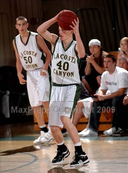 Thumbnail 1 in Carlsbad @ La Costa Canyon (MaxPreps Holiday Classic) photogallery.