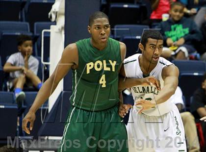 Thumbnail 3 in De La Salle vs. Long Beach Poly (MaxPreps MLK Classic) photogallery.