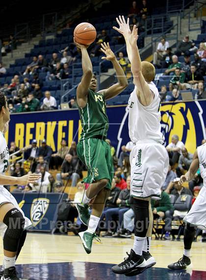 Thumbnail 2 in De La Salle vs. Long Beach Poly (MaxPreps MLK Classic) photogallery.