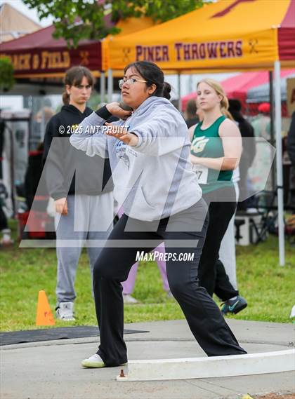 Thumbnail 1 in Bryan Bradley Viking Track Classic (Shot Put) photogallery.