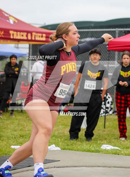 Thumbnail 1 in Bryan Bradley Viking Track Classic (Shot Put) photogallery.