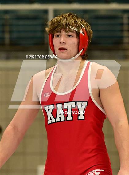 Thumbnail 1 in UIL District 9-6A Championships photogallery.