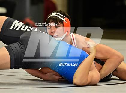 Thumbnail 3 in UIL District 9-6A Championships photogallery.