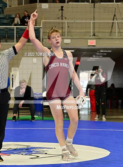 Thumbnail 3 in UIL District 9-6A Championships photogallery.
