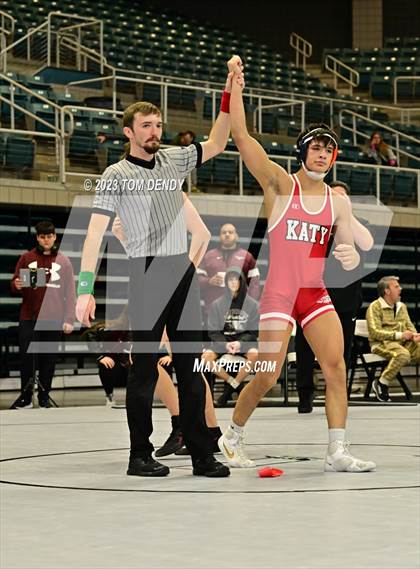 Thumbnail 2 in UIL District 9-6A Championships photogallery.