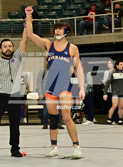 Thumbnail 2 in UIL District 9-6A Championships photogallery.