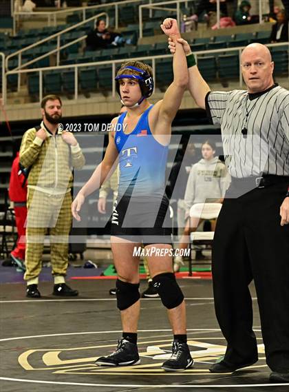 Thumbnail 3 in UIL District 9-6A Championships photogallery.